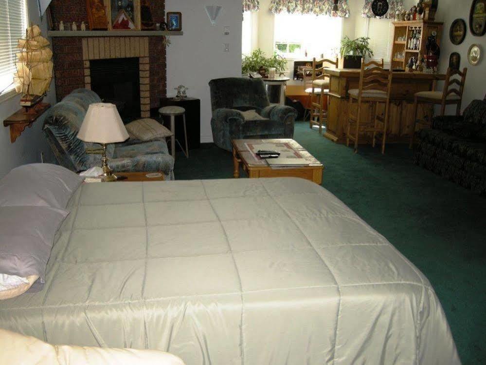 Tucked The Harbour Bed & Breakfast Victoria Harbour